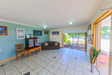 Country Roads Motor Inn Naracoorte - Sydneys Hotel 37