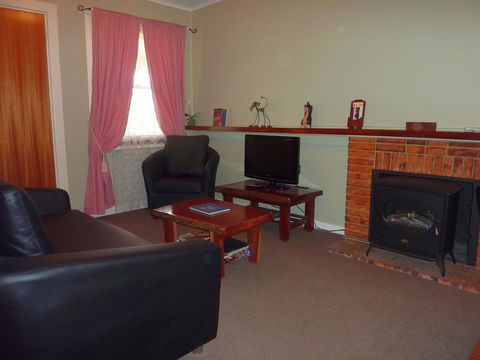 Ruby\'s Cottage - Sydneys Hotel 3