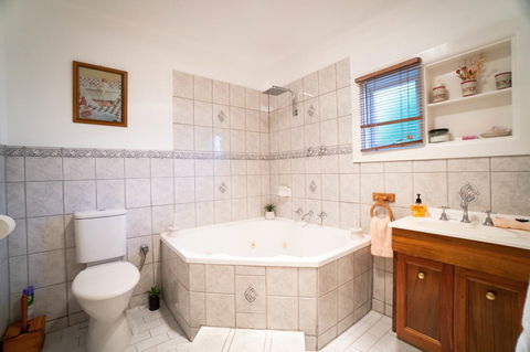 Ruby\'s Cottage - Sydneys Hotel 6