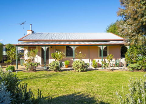 Ruby\'s Cottage - Sydneys Hotel 1