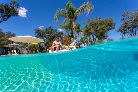 BIG4 Renmark Riverfront Holiday Park - Sydneys Hotel 3