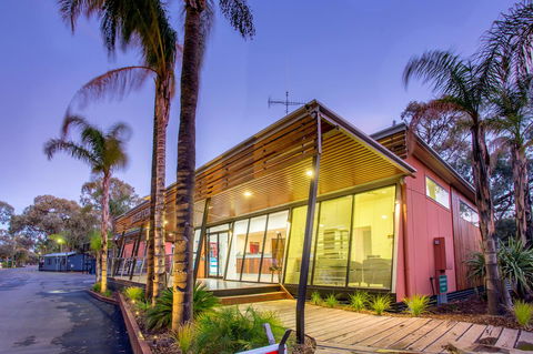 BIG4 Renmark Riverfront Holiday Park - Sydneys Hotel 26