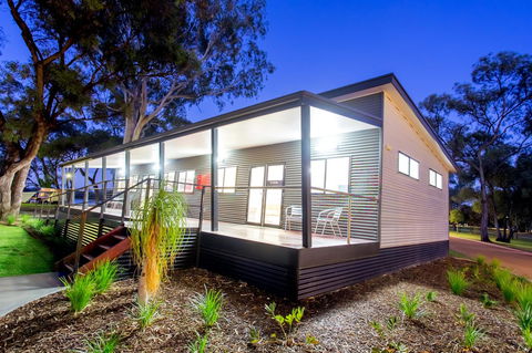 BIG4 Renmark Riverfront Holiday Park - Sydneys Hotel 17