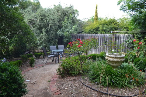 A Secret Treasure - Sydneys Hotel 16