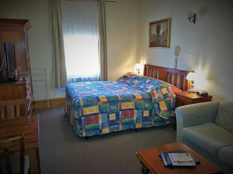 Sonbern Lodge Motel - Sydneys Hotel 22