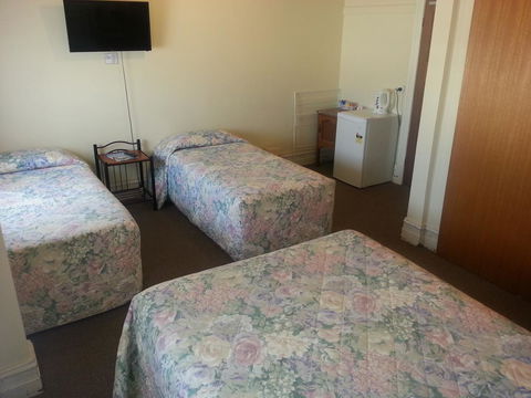 Sonbern Lodge Motel - Sydneys Hotel 31