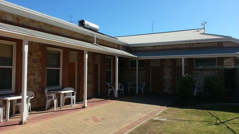 Sonbern Lodge Motel - Sydneys Hotel 6