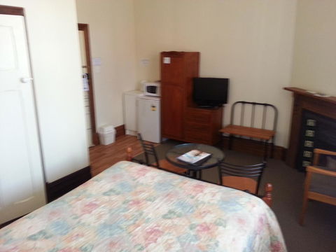 Sonbern Lodge Motel - Sydneys Hotel 2