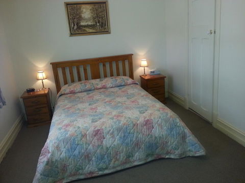 Sonbern Lodge Motel - Sydneys Hotel 10