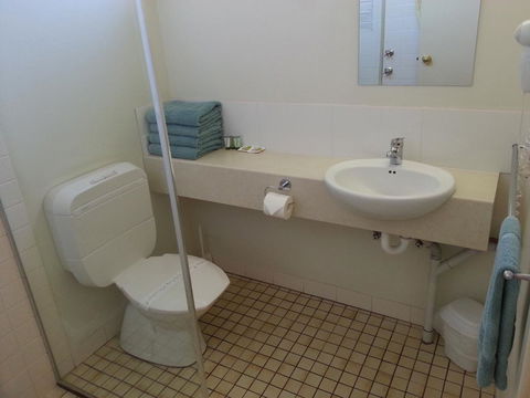 Sonbern Lodge Motel - Sydneys Hotel 21