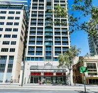 Oaks Horizoncity viewfree parking - Sydneys Hotel