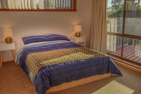 Seacroft - Sydneys Hotel 8