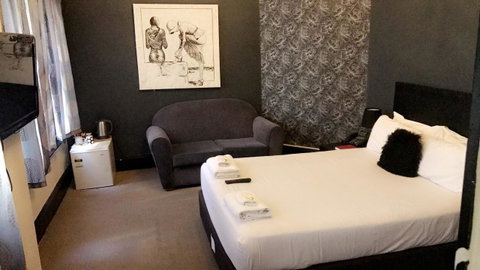 Ambassadors Hotel - Sydneys Hotel 38