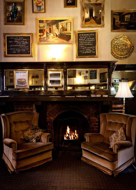 Ambassadors Hotel - Sydneys Hotel 22