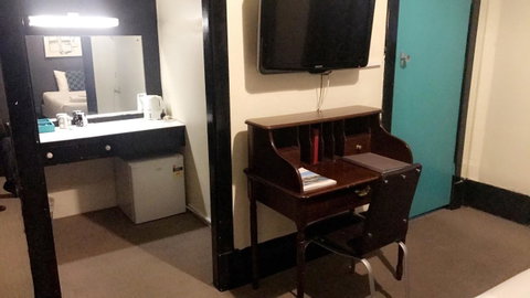 Ambassadors Hotel - Sydneys Hotel 35