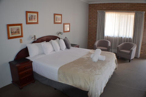 Deer Park Motor Inn Armidale - Sydneys Hotel 5