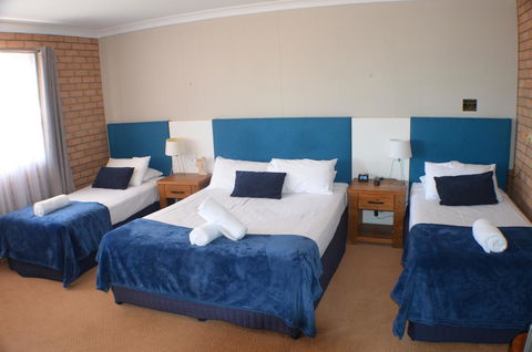 Deer Park Motor Inn Armidale - Sydneys Hotel 10