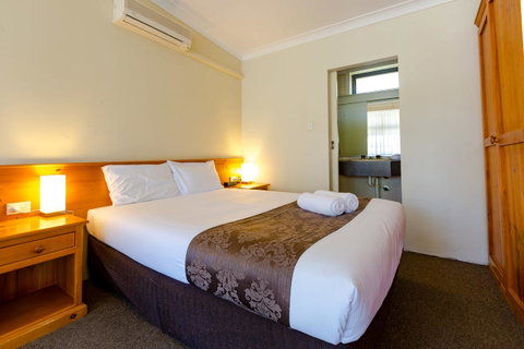 Abcot Inn - Sydneys Hotel 19