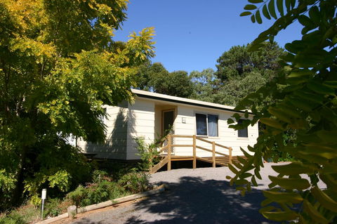 Millicent Hillview Caravan Park - Sydneys Hotel 2