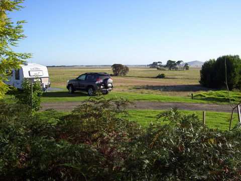 Millicent Hillview Caravan Park - Sydneys Hotel 23