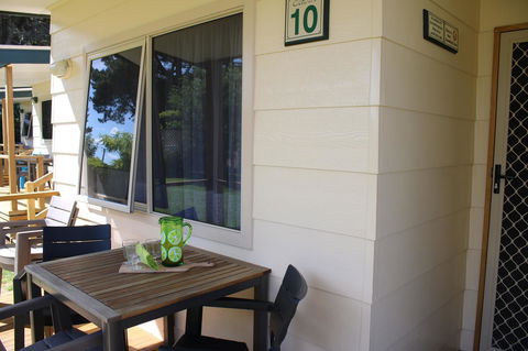 Millicent Hillview Caravan Park - Sydneys Hotel 32