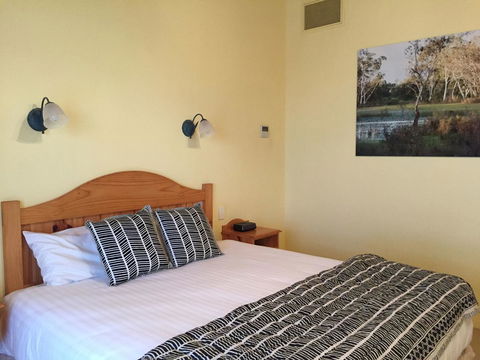 Coonawarra Place Motor Inn - Sydneys Hotel 42