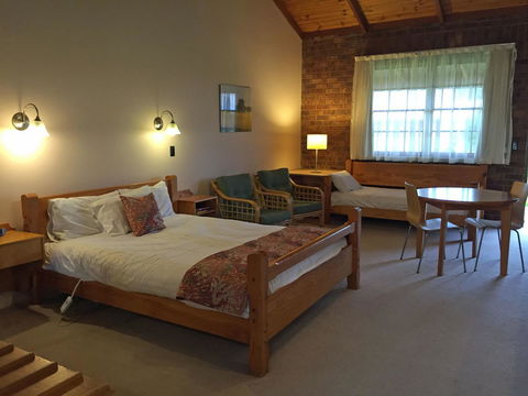 Coonawarra Place Motor Inn - Sydneys Hotel 28