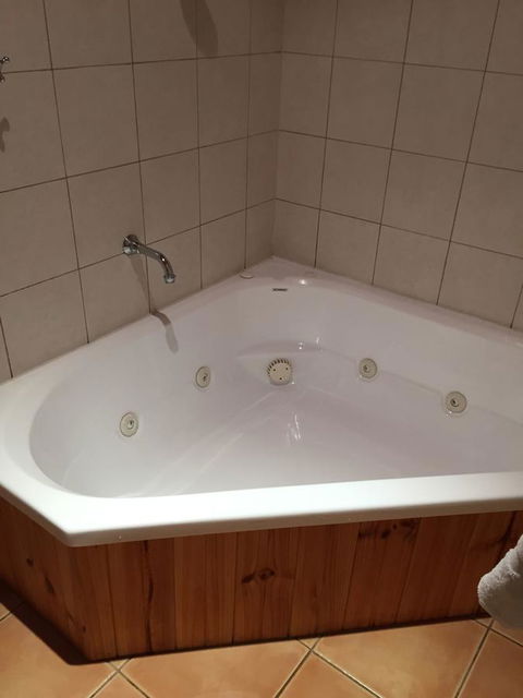 Coonawarra Place Motor Inn - Sydneys Hotel 15