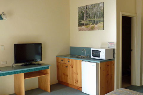 Coonawarra Place Motor Inn - Sydneys Hotel 16