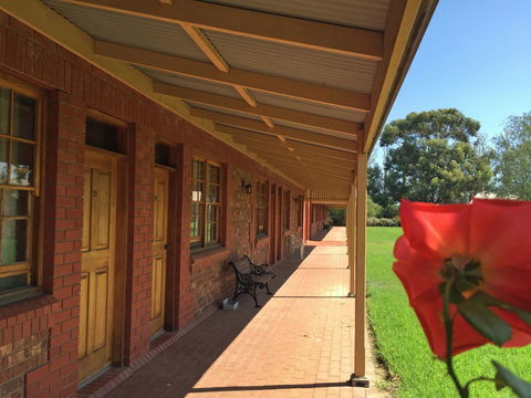 Coonawarra Place Motor Inn - Sydneys Hotel 33