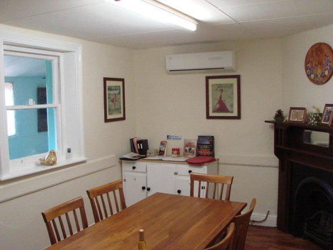 Andy\'s Accommodation - Sydneys Hotel 23