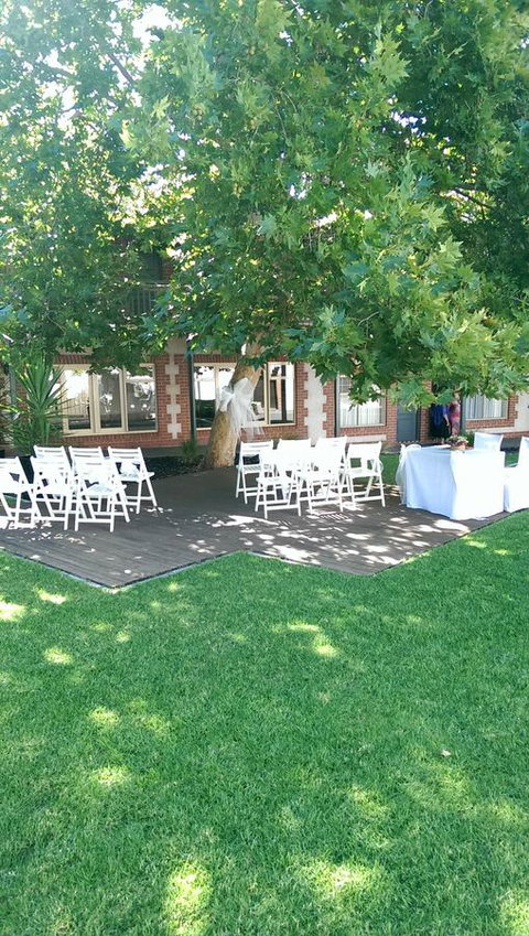 St Francis Winery - Sydneys Hotel 16