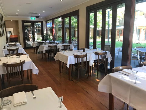 St Francis Winery - Sydneys Hotel 26