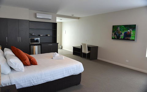 Robe Marina Accommodation - Sydneys Hotel 35