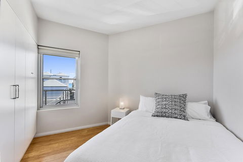 Robe Marina Accommodation - Sydneys Hotel 26