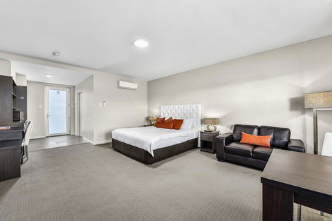 Robe Marina Accommodation - Sydneys Hotel 7