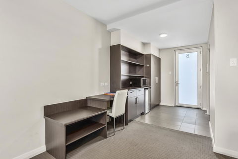 Robe Marina Accommodation - Sydneys Hotel 31