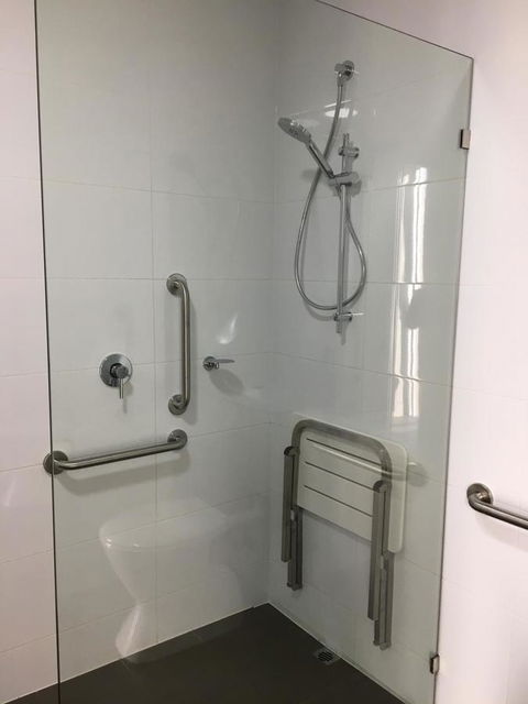 Robe Marina Accommodation - Sydneys Hotel 1