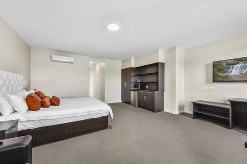 Robe Marina Accommodation - Sydneys Hotel 10
