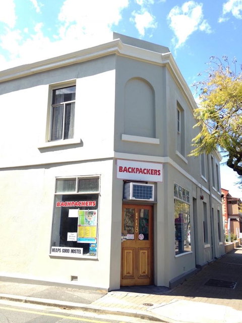 Shingo\'s Backpackers - Sydneys Hotel 0