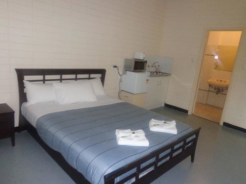Adelaide Backpackers And Travellers Inn - Sydneys Hotel 23