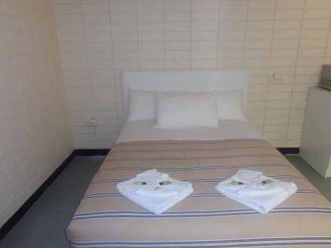 Adelaide Backpackers And Travellers Inn - Sydneys Hotel 29