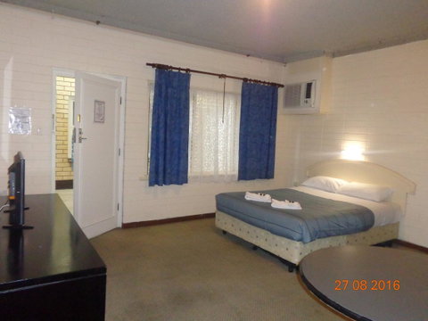 Adelaide Backpackers And Travellers Inn - Sydneys Hotel 0