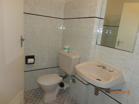 Adelaide Backpackers And Travellers Inn - Sydneys Hotel 32