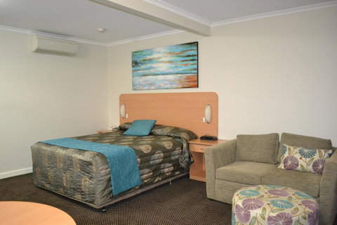 Cattlemans Country Motor Inn & Serviced Apartments - Sydneys Hotel 36