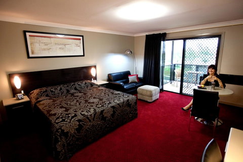 Cattlemans Country Motor Inn & Serviced Apartments - Sydneys Hotel 8