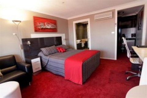 Cattlemans Country Motor Inn & Serviced Apartments - Sydneys Hotel 11