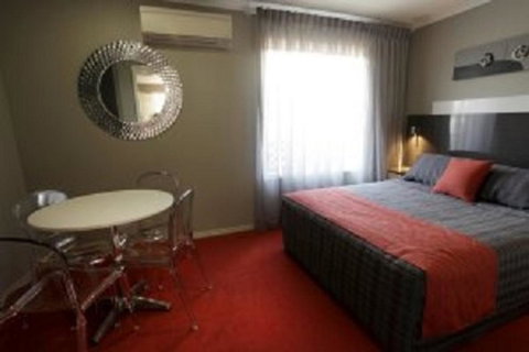 Cattlemans Country Motor Inn & Serviced Apartments - Sydneys Hotel 21