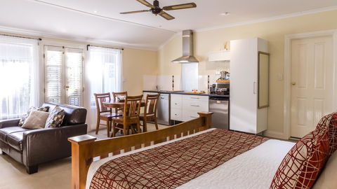 One Tree Bed And Breakfast - Sydneys Hotel 17