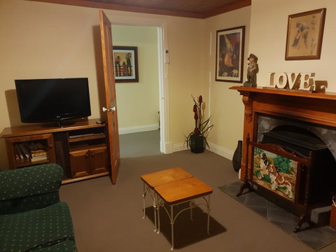 Donnybrook Cottages - Donnybrook - Sydneys Hotel 8